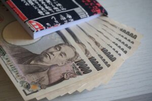 引き寄せの法則でお金を引き寄せるには？